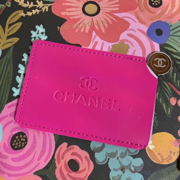 CHANEL Vibrant Pink Compact Mirror and Car Freshener NWOT - Picture 9 of 15